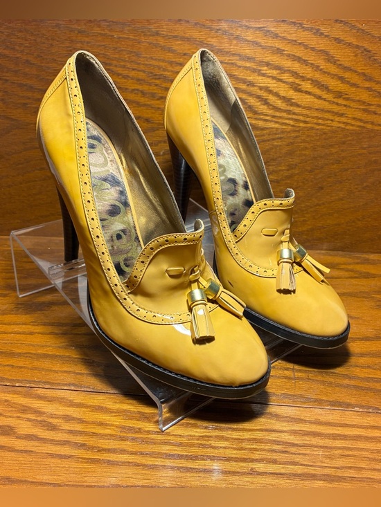 Sam Edelman Shoes - Sam Edelman Tan Patent Leather Tasseled Heeled Loafers Size 9